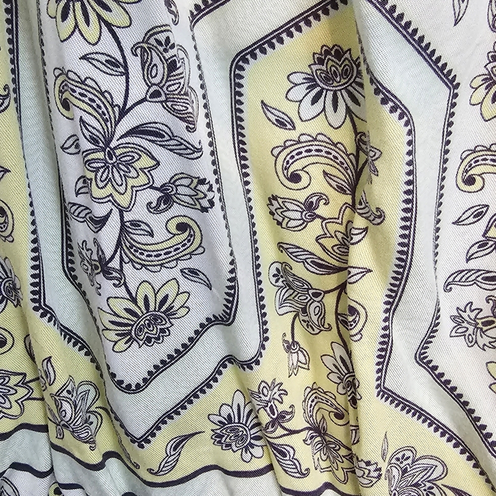Blouse - Picture 2 of 3